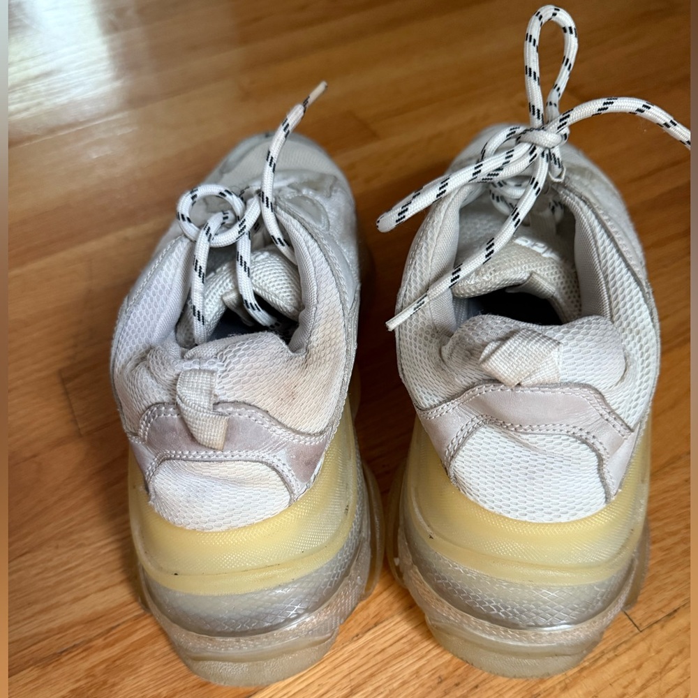 Balenciaga Sneakers Triple S - Picture 3 of 3